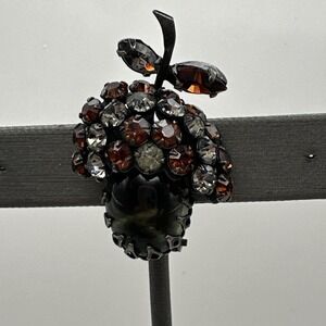 VTG Unsigned Schreiner NY Berry Rhinestone Cabochon 2 Prong Dress Fur Clip RARE